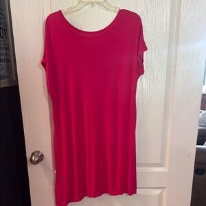 Pink Relaxed Midi T-Shirt Dress with Rounded Neckline